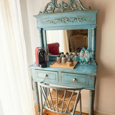 Cunda Mor Limon Bed & Breakfast Ayvalı