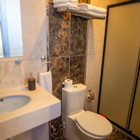 Cunda Mor Limon Bed & Breakfast