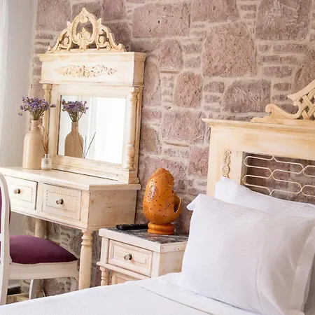 Bed & Breakfast Cunda Mor Limon