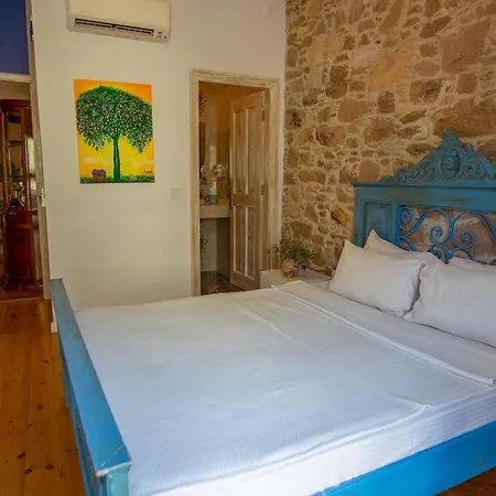 Bed & Breakfast Cunda Mor Limon 3*